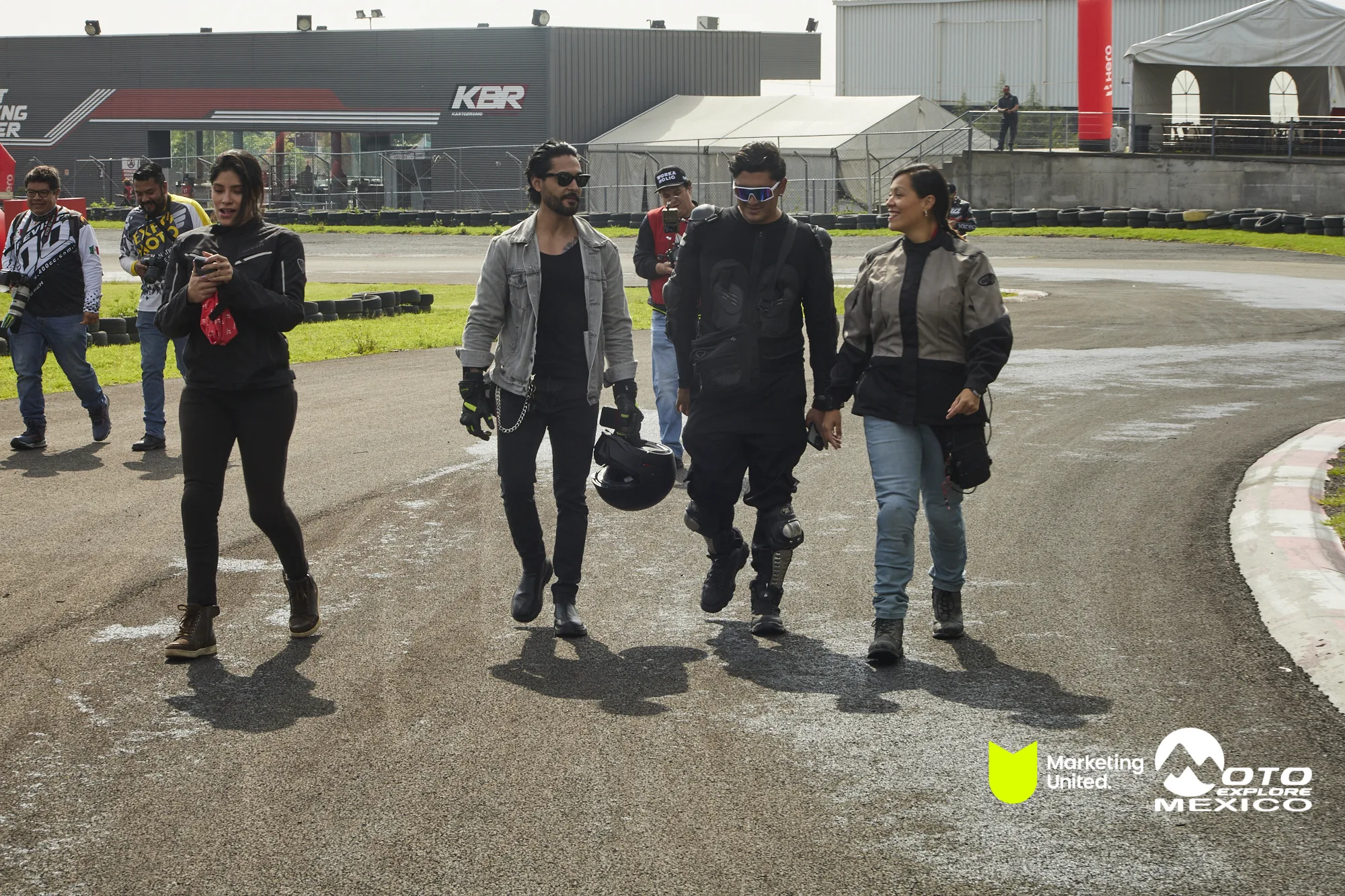 HUNK TRACKDAY 64
